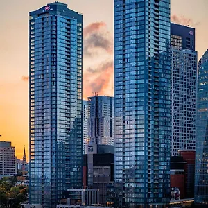 Skyline Penthouse & - Downtown - Pool Parking Apartment